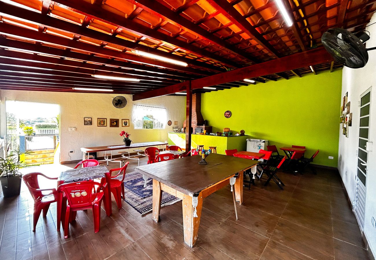 Casa de Campo em Salto - Chácara Iracema com lazer completo e Wi-Fi Casa de Campo em Salto - Chácara Iracema com lazer completo e Wi-Fi