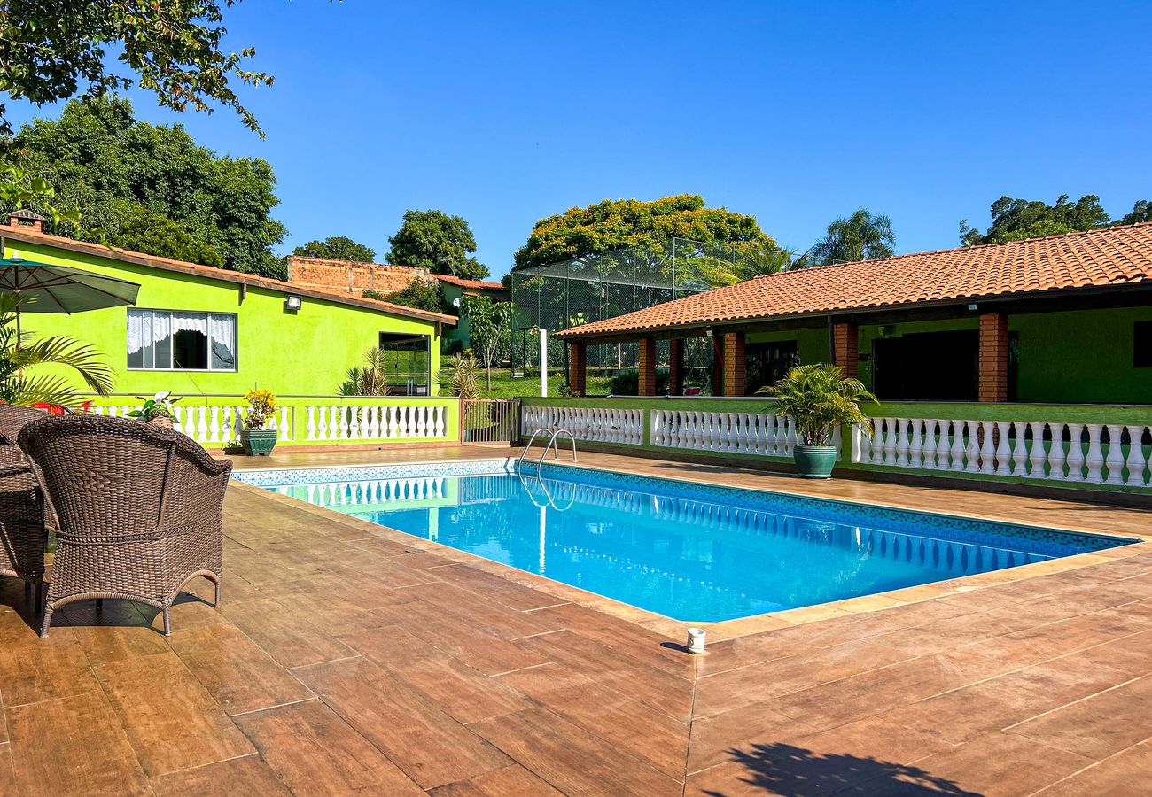 Casa de Campo em Salto - Chácara Iracema com lazer completo e Wi-Fi Casa de Campo em Salto - Chácara Iracema com lazer completo e Wi-Fi