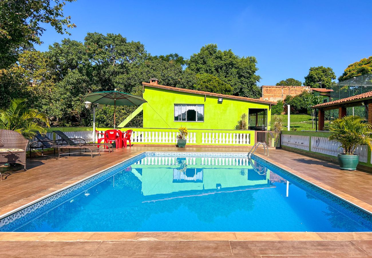 Casa de Campo em Salto - Chácara Iracema com lazer completo e Wi-Fi Casa de Campo em Salto - Chácara Iracema com lazer completo e Wi-Fi