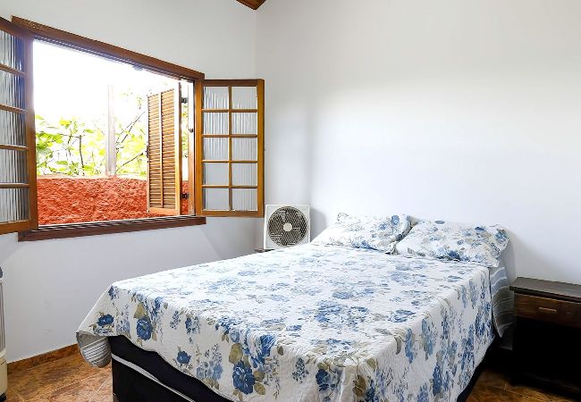 Casa em Atibaia - Casa confortável com piscina e churrasqueira Casa em Atibaia - Casa confortável com piscina e churrasqueira
