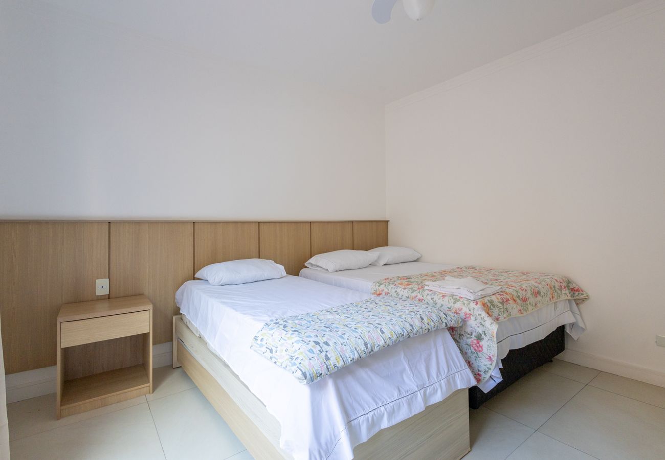 Quarto em São Sebastião - Quarto à 300m do mar com Wi-Fi e ar-condicionado Quarto em São Sebastião - Quarto à 300m do mar com Wi-Fi e ar-condicionado