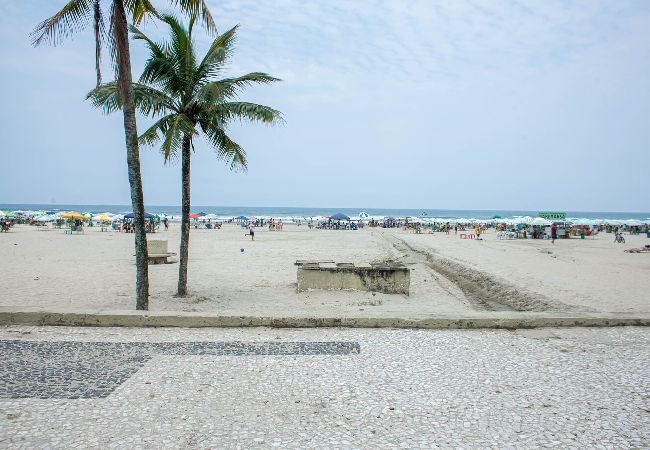 Casa em Praia Grande - Casa aconchegante c churrasqueira à 400m da praia Casa em Praia Grande - Casa aconchegante c churrasqueira à 400m da praia