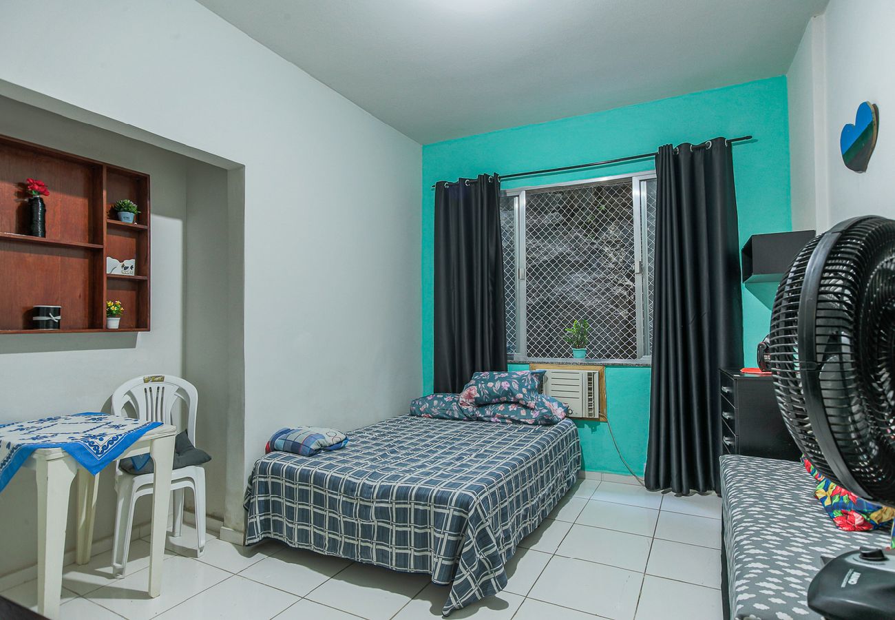 Apartamento em Rio de Janeiro - Kitnet próx do Aeroporto e do centro, com Wi-Fi Apartamento em Rio de Janeiro - Kitnet próx do Aeroporto e do centro, com Wi-Fi