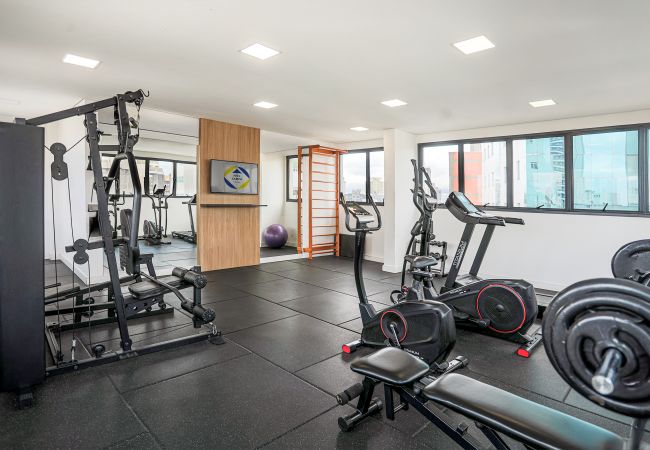 Ao reservar o seu apartamento usufrua da academia acomodações corporativas, estúdios executivos, viagens de negócios