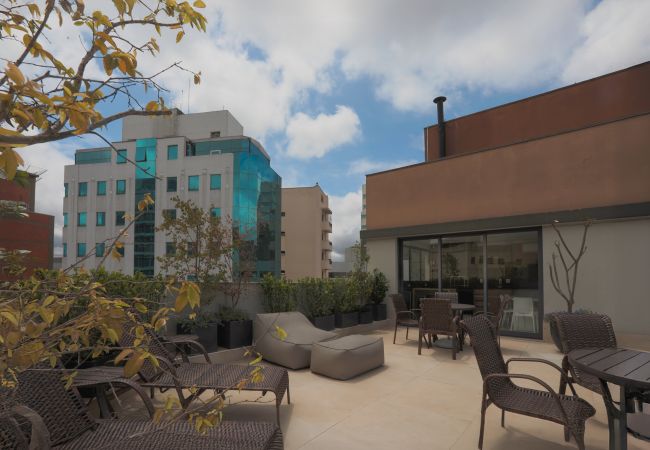 Edifício no bairro Paraiso com aluguel de flats e com terraço  São Paulo, Aluguel de temporada, estúdios para alugar em são paulo