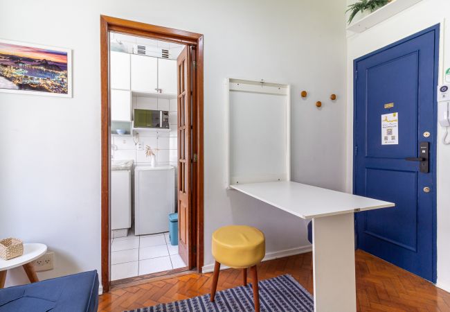 Apartamento em Rio de Janeiro - STC202 (Zona3) Apartamento em Rio de Janeiro - STC202 (Zona3)