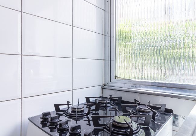 Apartamento em Rio de Janeiro - STC202 (Zona3) Apartamento em Rio de Janeiro - STC202 (Zona3)