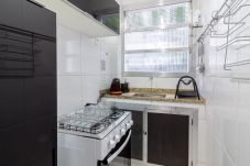Apartamento em Rio de Janeiro - AP403 (Zona1)