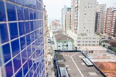 Apartamento em Praia Grande - Apto acolhedor c ótima localização a 250m da praia