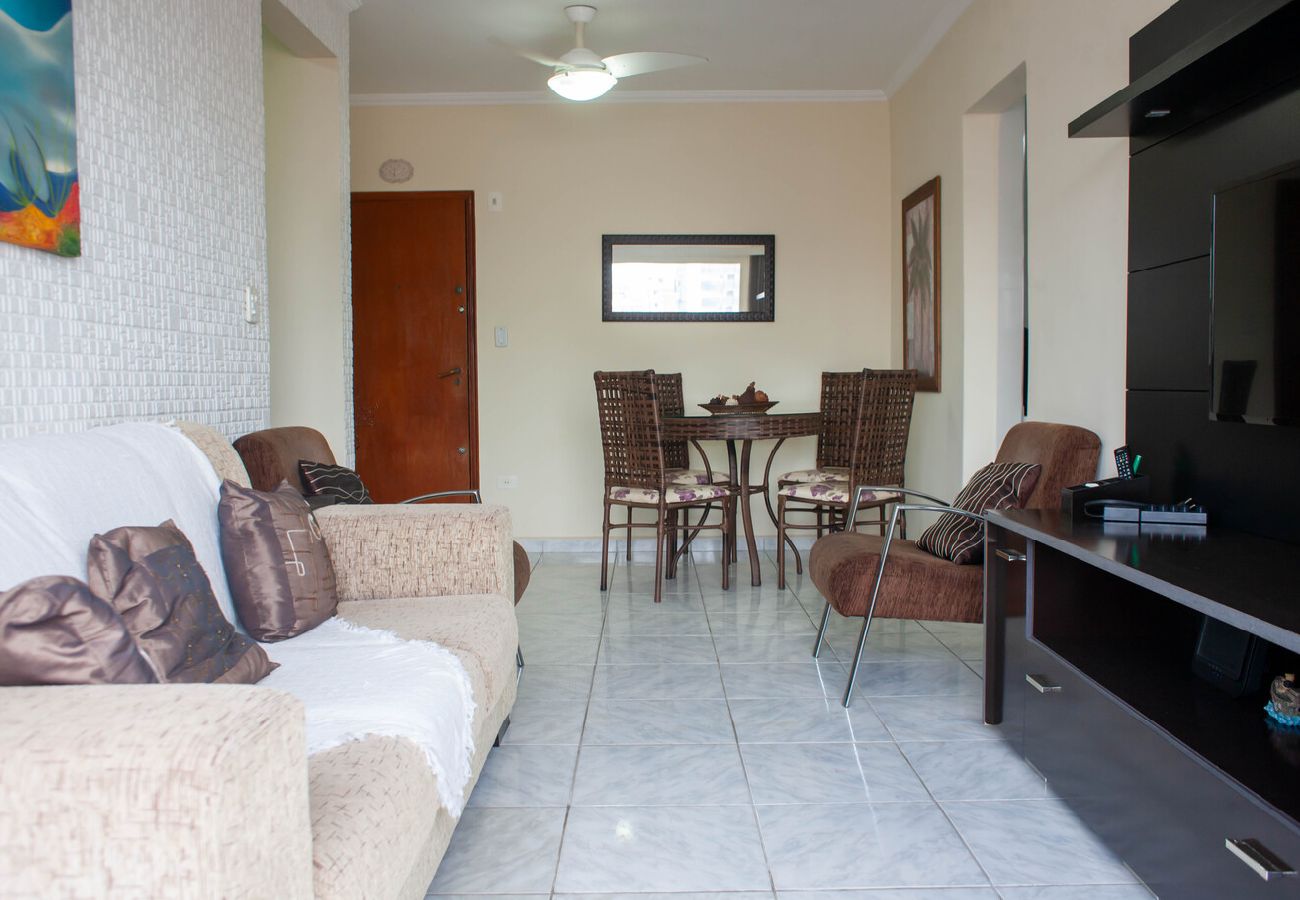 Apartamento em Praia Grande - Ótimo apto c excelente localização a 100m da praia Apartamento em Praia Grande - Ótimo apto c excelente localização a 100m da praia