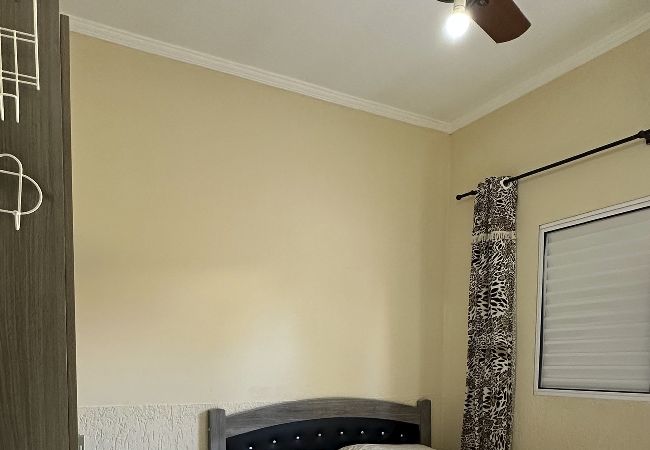 Apartamento em Ubatuba - Apartamento aconchegante c Wi-Fi na Praia do Sapê Apartamento em Ubatuba - Apartamento aconchegante c Wi-Fi na Praia do Sapê