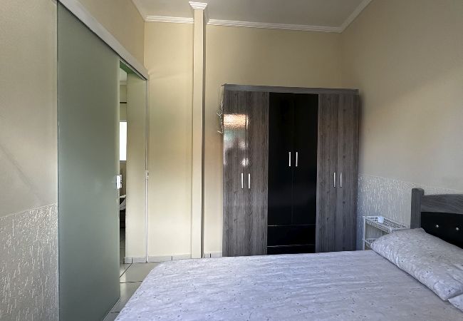 Apartamento em Ubatuba - Apartamento aconchegante c Wi-Fi na Praia do Sapê Apartamento em Ubatuba - Apartamento aconchegante c Wi-Fi na Praia do Sapê