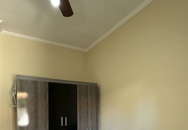 Apartamento em Ubatuba - Apartamento aconchegante c Wi-Fi na Praia do Sapê Apartamento em Ubatuba - Apartamento aconchegante c Wi-Fi na Praia do Sapê