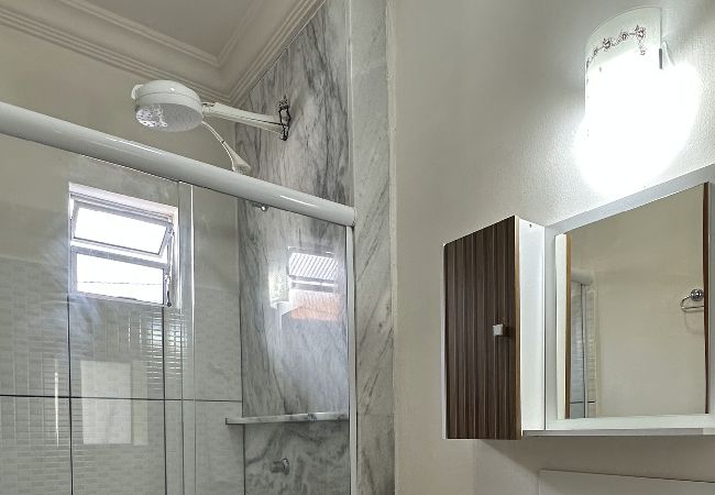 Apartamento em Ubatuba - Apartamento aconchegante c Wi-Fi na Praia do Sapê Apartamento em Ubatuba - Apartamento aconchegante c Wi-Fi na Praia do Sapê