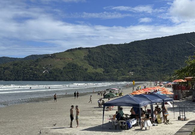 Apartamento em Ubatuba - Apartamento aconchegante c Wi-Fi na Praia do Sapê Apartamento em Ubatuba - Apartamento aconchegante c Wi-Fi na Praia do Sapê