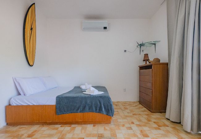 Casa em Camaçari - Casa aconchegante com Wi-Fi e piscina prox a praia Casa em Camaçari - Casa aconchegante com Wi-Fi e piscina prox a praia
