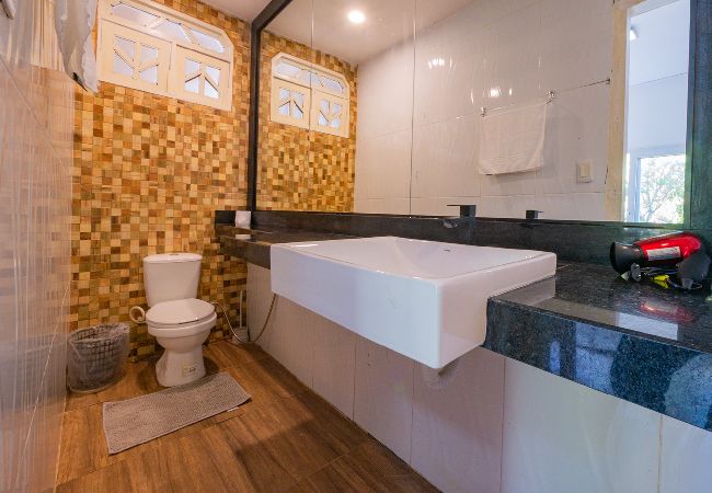 Casa em Camaçari - Casa aconchegante com Wi-Fi e piscina prox a praia Casa em Camaçari - Casa aconchegante com Wi-Fi e piscina prox a praia
