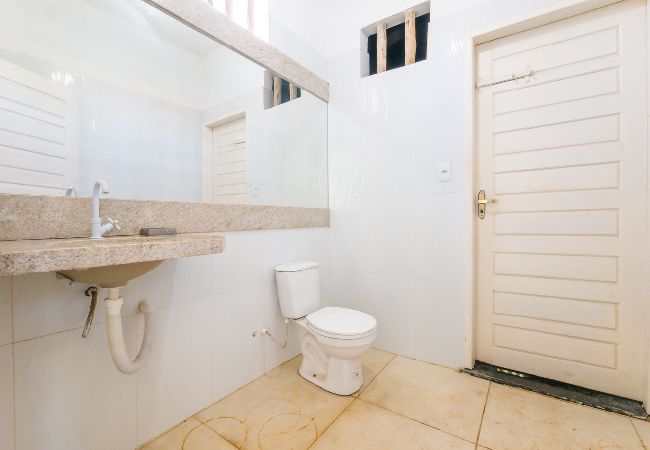 Casa em Camaçari - Casa aconchegante com Wi-Fi e piscina prox a praia Casa em Camaçari - Casa aconchegante com Wi-Fi e piscina prox a praia