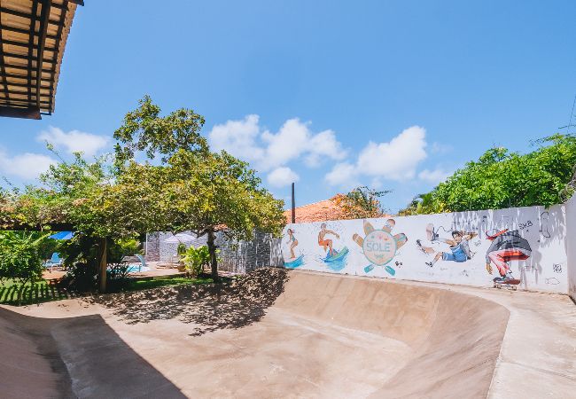 Casa em Camaçari - Casa aconchegante com Wi-Fi e piscina prox a praia Casa em Camaçari - Casa aconchegante com Wi-Fi e piscina prox a praia