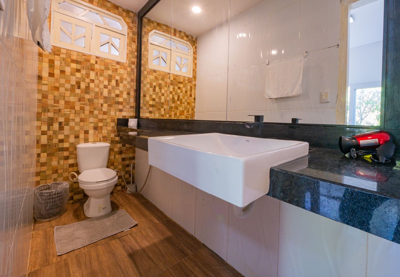Casa em Camaçari - Casa aconchegante com Wi-Fi e piscina prox a praia Casa em Camaçari - Casa aconchegante com Wi-Fi e piscina prox a praia