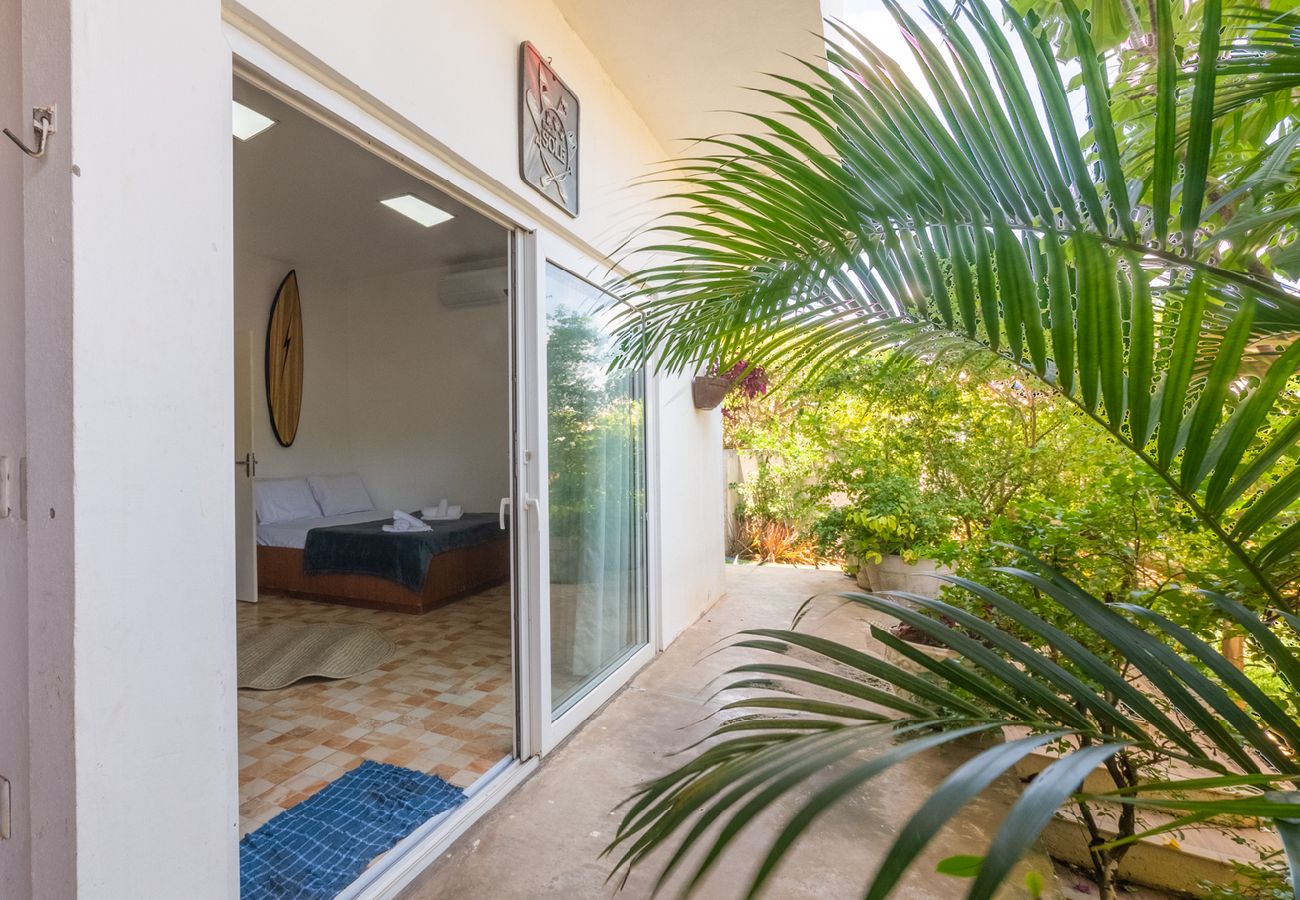 Casa em Camaçari - Casa aconchegante com Wi-Fi e piscina prox a praia Casa em Camaçari - Casa aconchegante com Wi-Fi e piscina prox a praia