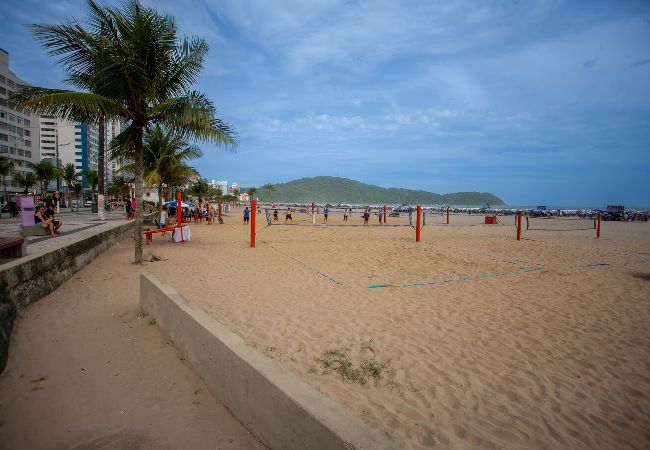 Apartamento em Praia Grande - Apto com churrasqueira e wi-fi à 650m da praia Apartamento em Praia Grande - Apto com churrasqueira e wi-fi à 650m da praia