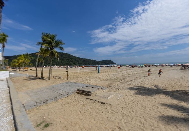 Apartamento em Praia Grande - Apto com ar e WiFi a 200m da Praia Canto do Forte Apartamento em Praia Grande - Apto com ar e WiFi a 200m da Praia Canto do Forte