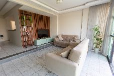Apartamento em Praia Grande - Apto com ar e WiFi a 200m da Praia Canto do Forte