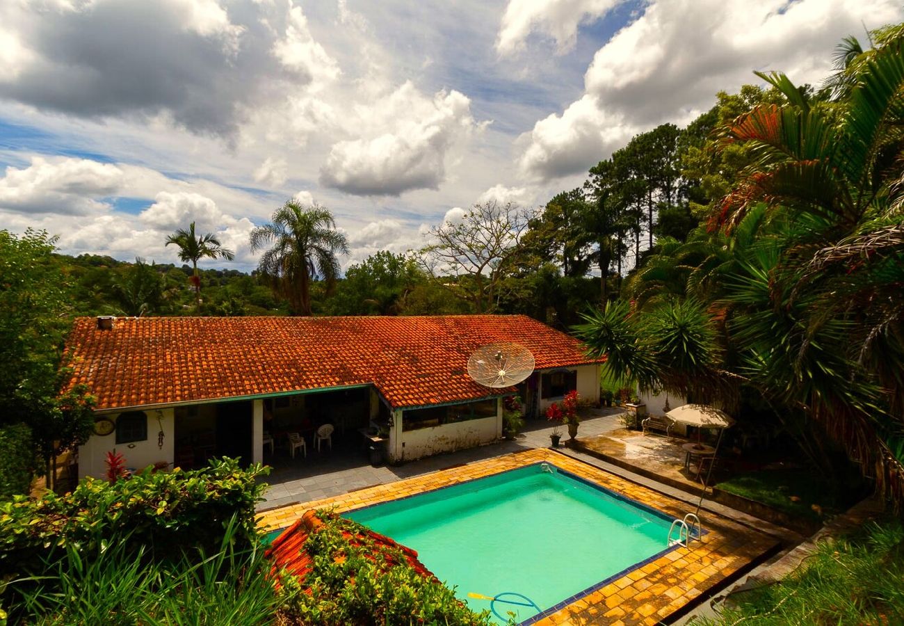 Casa em Campo Limpo Paulista - Chácara com piscina,churrasqueira,lazer e conforto Casa em Campo Limpo Paulista - Chácara com piscina,churrasqueira,lazer e conforto