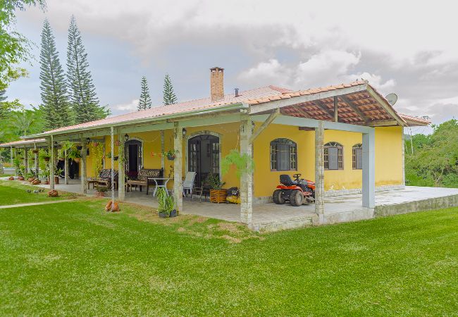 Casa em Itajaí - Sítio charmoso e completo com ótima área de lazer Casa em Itajaí - Sítio charmoso e completo com ótima área de lazer