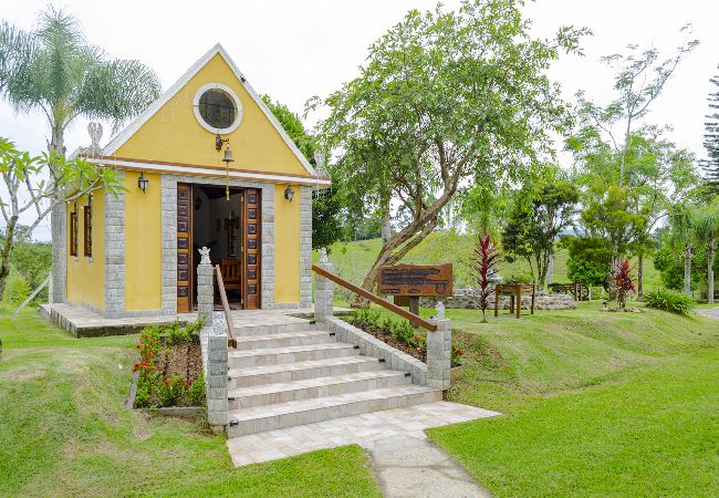 Casa em Itajaí - Sítio charmoso e completo com ótima área de lazer Casa em Itajaí - Sítio charmoso e completo com ótima área de lazer