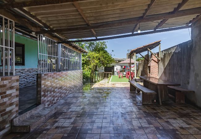 Casa em Santa Cruz Cabrália - Casa com churrasq e Wi-fi prox. de lindas praias Casa em Santa Cruz Cabrália - Casa com churrasq e Wi-fi prox. de lindas praias