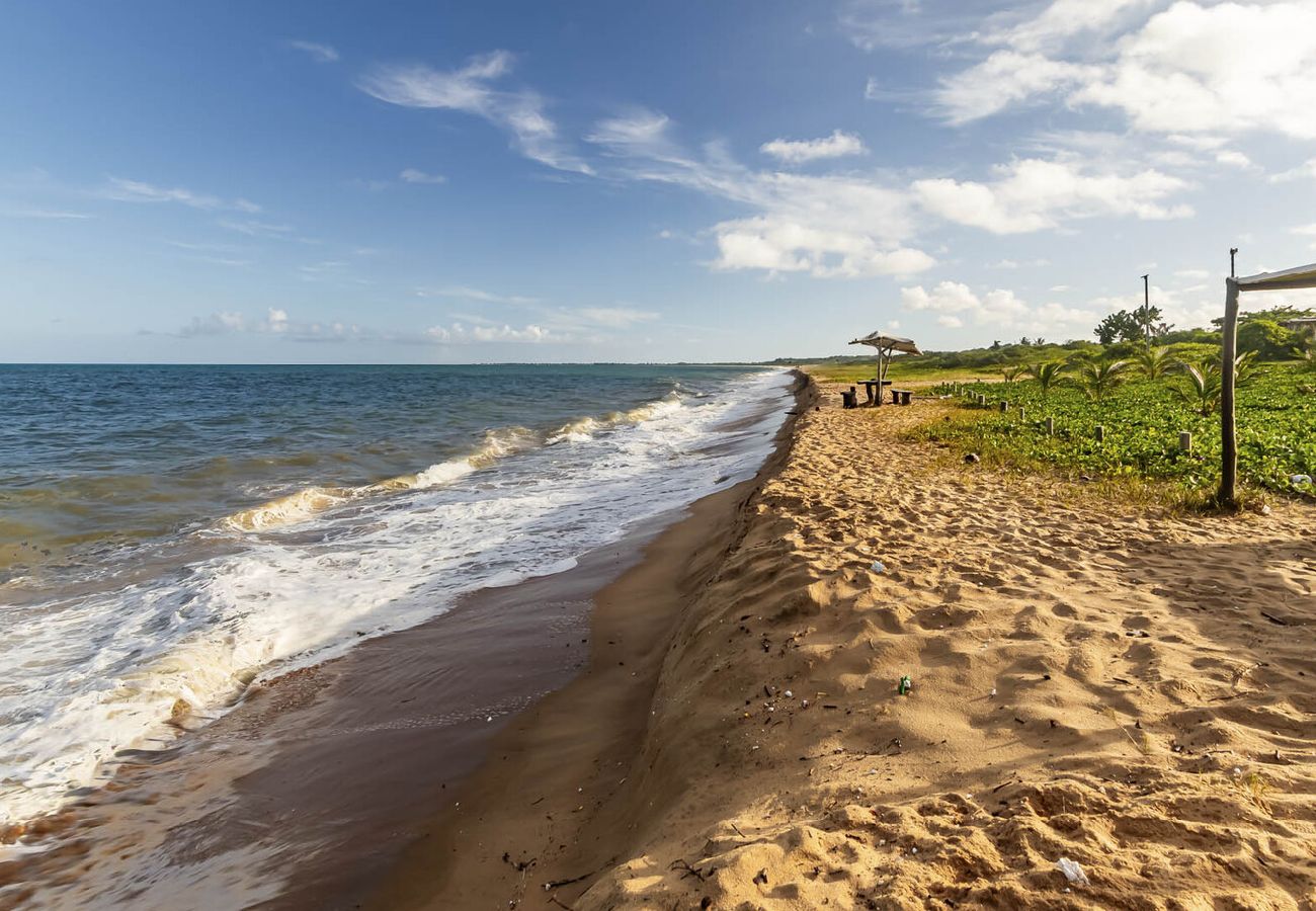 Casa em Santa Cruz Cabrália - Casa com churrasq e Wi-fi prox. de lindas praias Casa em Santa Cruz Cabrália - Casa com churrasq e Wi-fi prox. de lindas praias