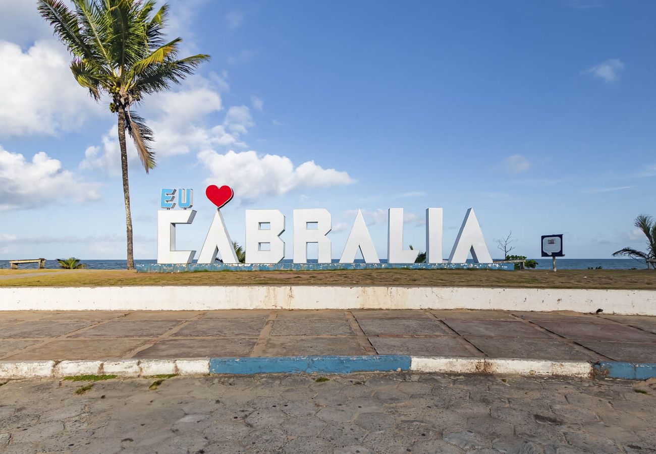 Casa em Santa Cruz Cabrália - Casa com churrasq e Wi-fi prox. de lindas praias Casa em Santa Cruz Cabrália - Casa com churrasq e Wi-fi prox. de lindas praias