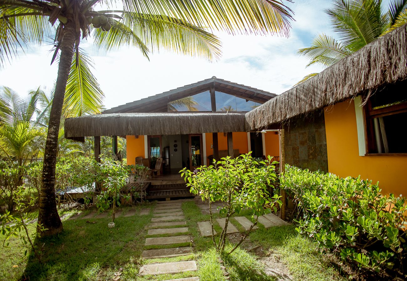 Casa em Ilhéus - Refúgio c Acesso Exclusivo à Praia do Acuípe Casa em Ilhéus - Refúgio c Acesso Exclusivo à Praia do Acuípe