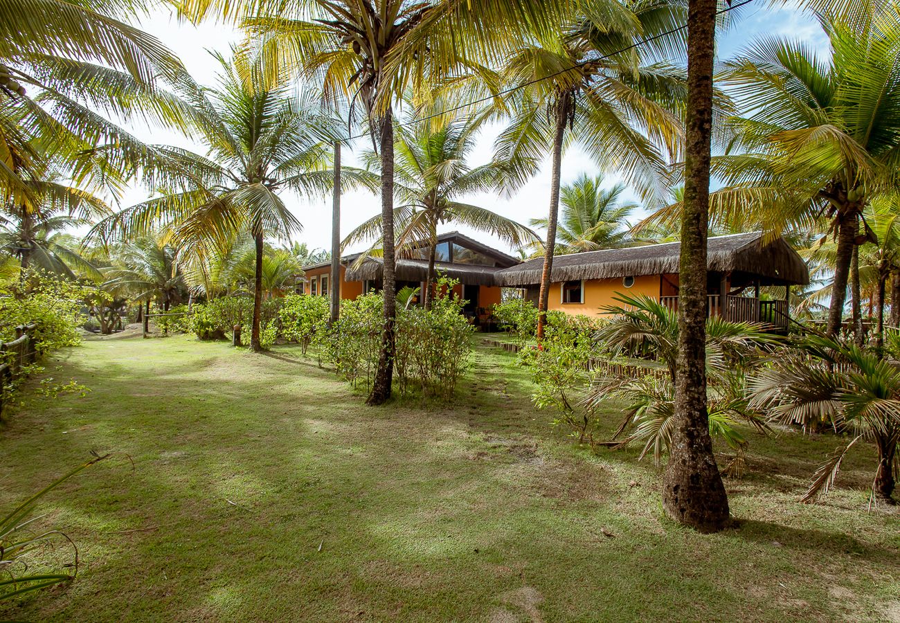 Casa em Ilhéus - Refúgio c Acesso Exclusivo à Praia do Acuípe Casa em Ilhéus - Refúgio c Acesso Exclusivo à Praia do Acuípe
