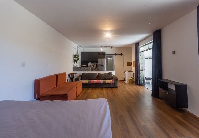 Casa em Belo Horizonte - Flat funcional, com Wi-Fi e ótima localização Casa em Belo Horizonte - Flat funcional, com Wi-Fi e ótima localização