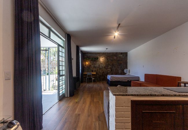 Casa em Belo Horizonte - Flat funcional, com Wi-Fi e ótima localização Casa em Belo Horizonte - Flat funcional, com Wi-Fi e ótima localização