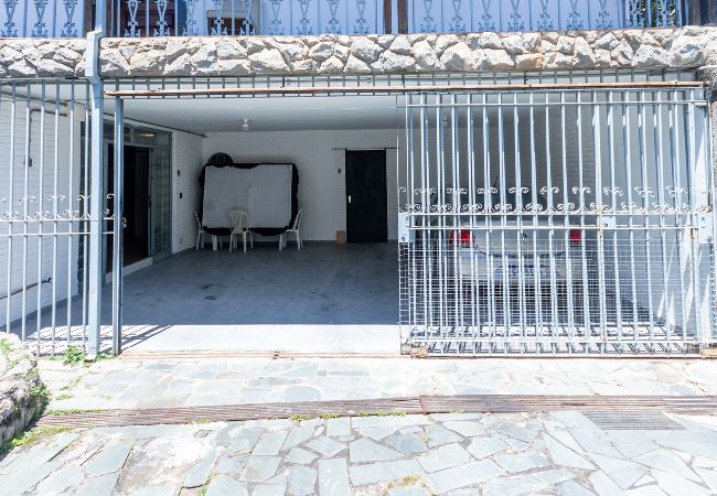 Casa em Belo Horizonte - Flat funcional, com Wi-Fi e ótima localização Casa em Belo Horizonte - Flat funcional, com Wi-Fi e ótima localização