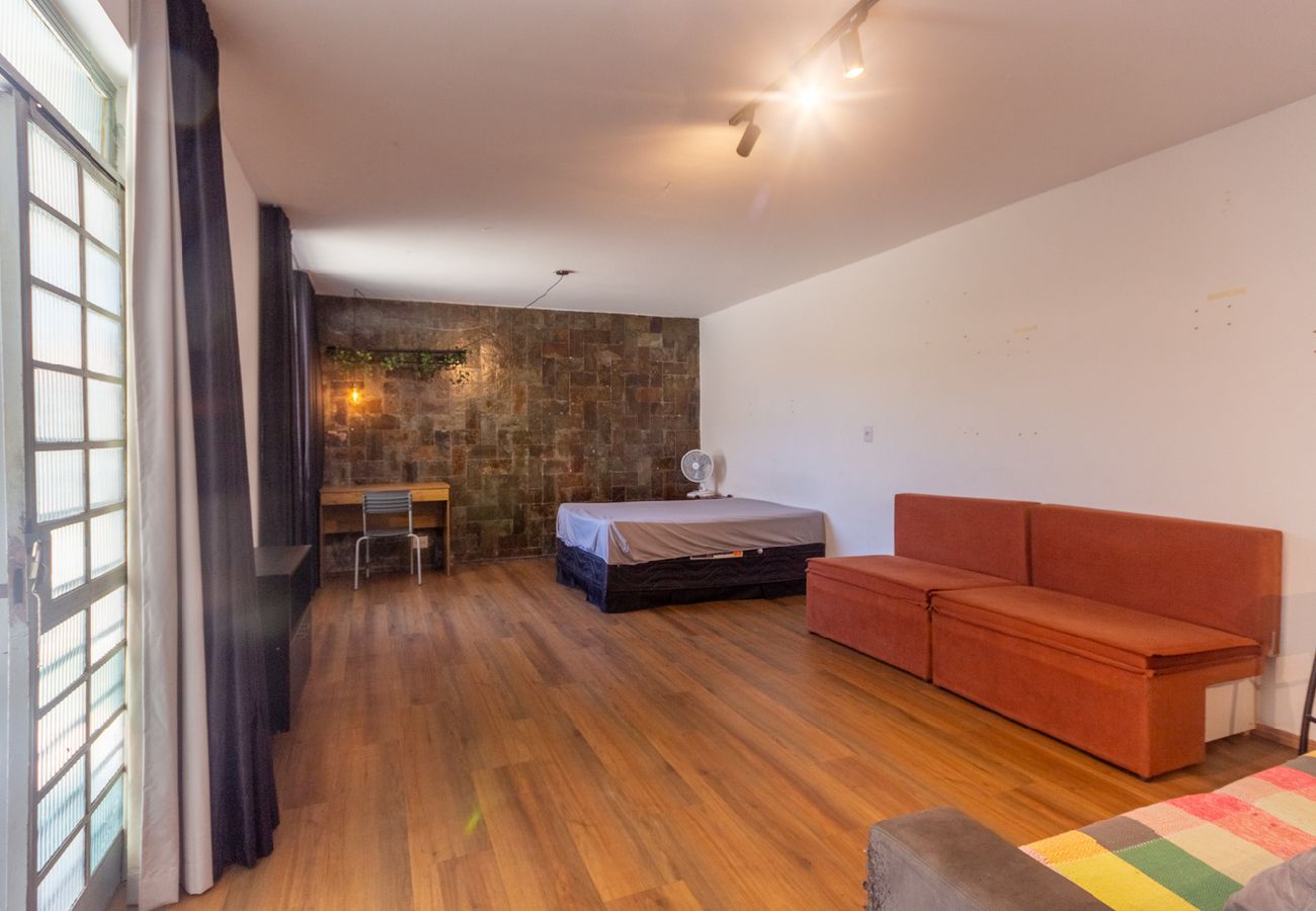 Casa em Belo Horizonte - Flat funcional, com Wi-Fi e ótima localização Casa em Belo Horizonte - Flat funcional, com Wi-Fi e ótima localização