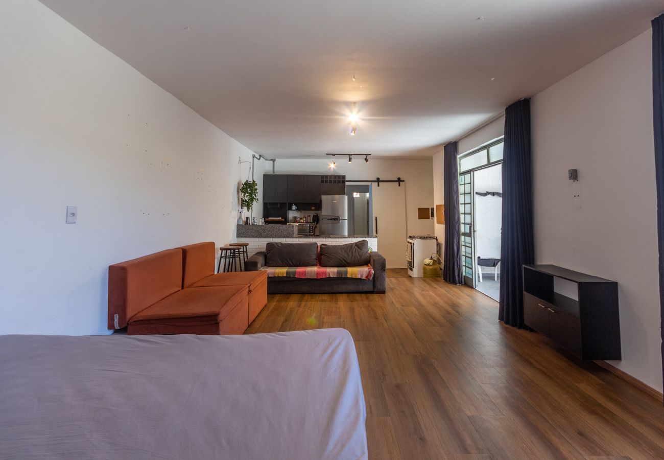 Casa em Belo Horizonte - Flat funcional, com Wi-Fi e ótima localização Casa em Belo Horizonte - Flat funcional, com Wi-Fi e ótima localização