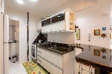 Apartamento em Balneário Camboriú - Apto confortável a poucos passos da Praia Central 