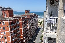 Apartamento em Praia Grande - Apto confortável a 100m do mar completo com lazer