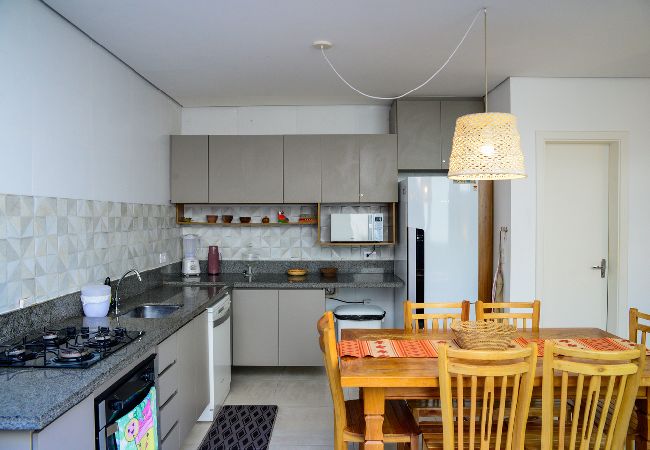Casa em São Sebastião - Casa c/ Piscina a 150m da Praia de Boiçucanga Casa em São Sebastião - Casa c/ Piscina a 150m da Praia de Boiçucanga