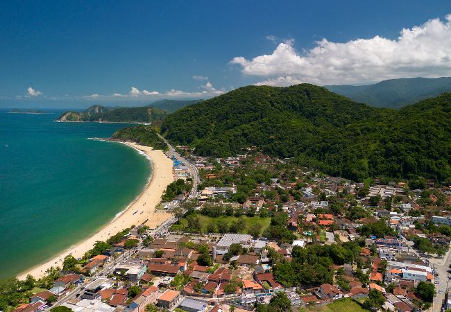 Casa em São Sebastião - Casa c/ Piscina a 150m da Praia de Boiçucanga Casa em São Sebastião - Casa c/ Piscina a 150m da Praia de Boiçucanga