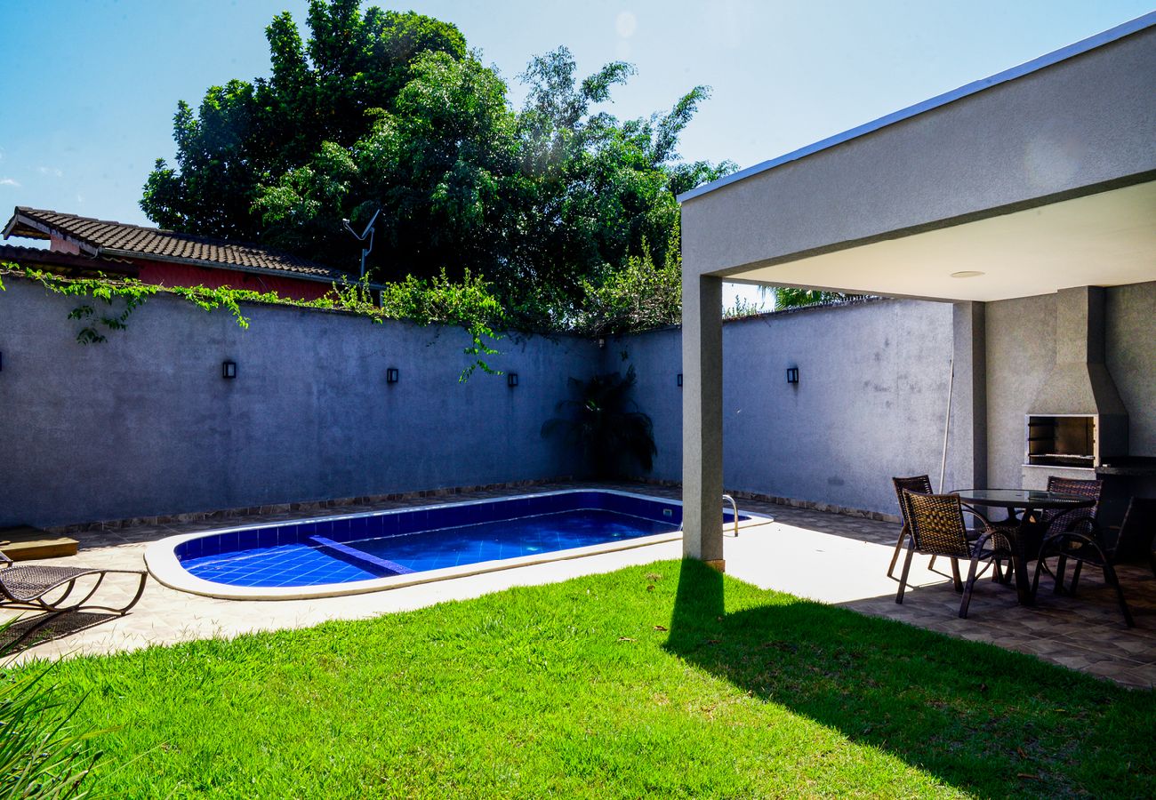 Casa em São Sebastião - Casa c/ Piscina a 150m da Praia de Boiçucanga Casa em São Sebastião - Casa c/ Piscina a 150m da Praia de Boiçucanga