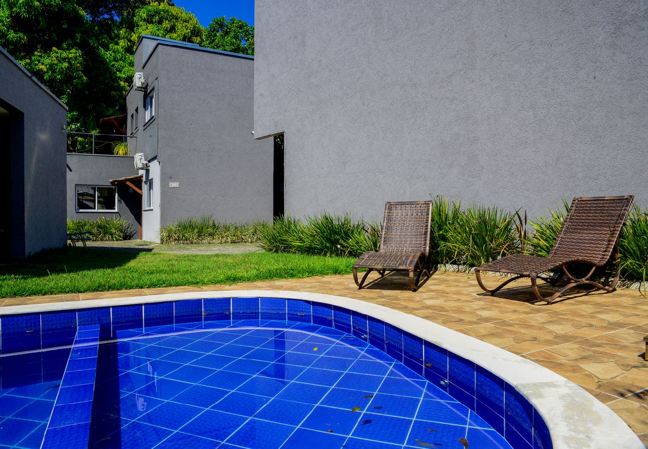 Casa em São Sebastião - Casa c/ Piscina a 150m da Praia de Boiçucanga Casa em São Sebastião - Casa c/ Piscina a 150m da Praia de Boiçucanga