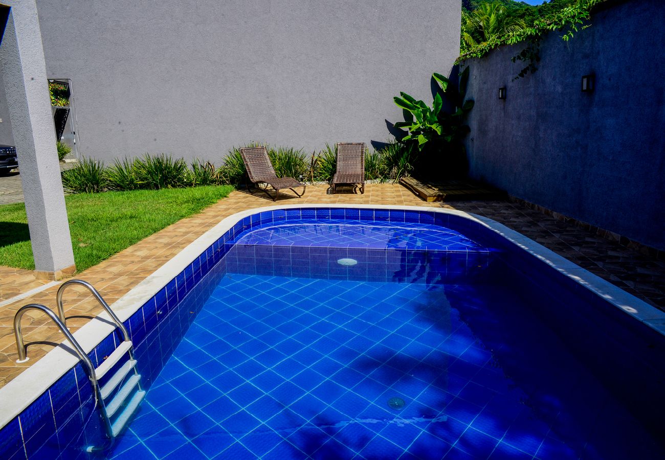 Casa em São Sebastião - Casa c/ Piscina a 150m da Praia de Boiçucanga Casa em São Sebastião - Casa c/ Piscina a 150m da Praia de Boiçucanga