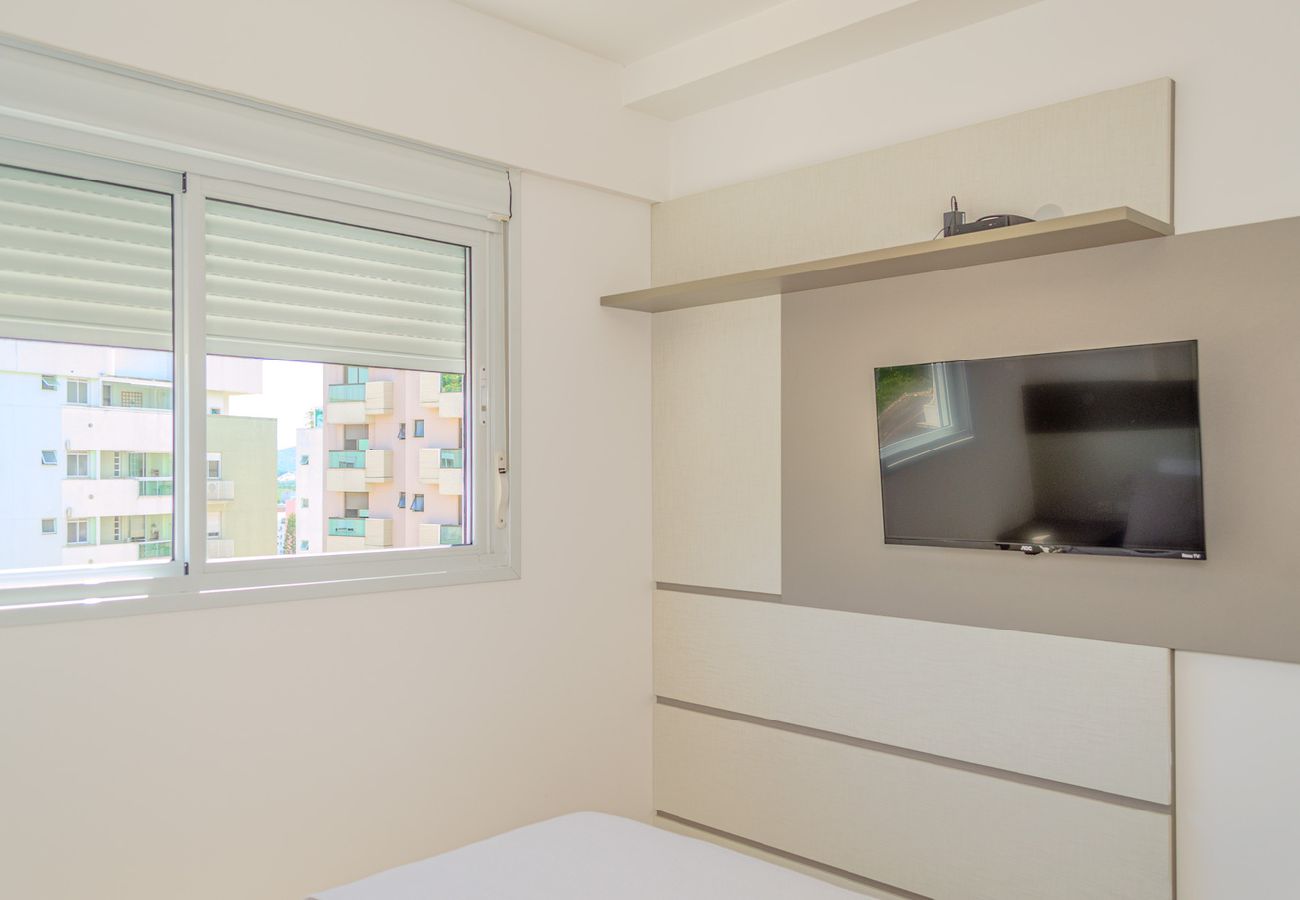 Apartamento em Florianópolis - Apartamento completo em Trindade, perto da UFSC! Apartamento em Florianópolis - Apartamento completo em Trindade, perto da UFSC!