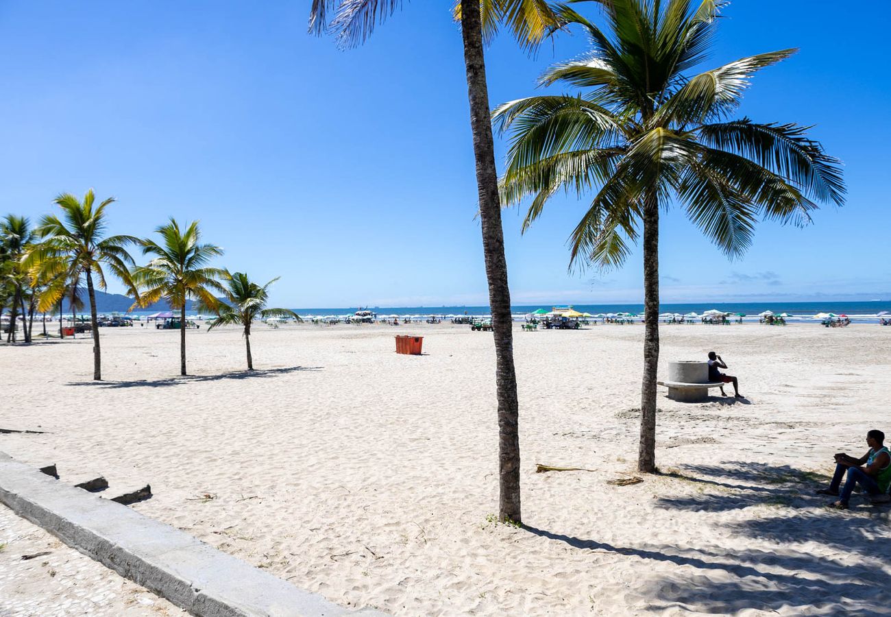 Apartamento em Praia Grande - Apto confortável a 170m da Praia Vila Tupi Apartamento em Praia Grande - Apto confortável a 170m da Praia Vila Tupi